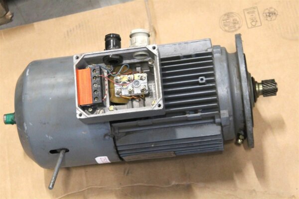 SEW-EURODRIVE 2,2 kW elektromotor für  Getriebemotor S72 DT100LS-4BM-HR Gearbox