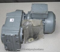 SEW FA37GD171D4 Getriebemotor 0.37 KW 228 Umin gearbox