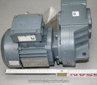 SEW FA37GD171D4 Getriebemotor 0.37 KW 228 Umin gearbox