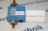 JOHNSON CONTROLS P74DA-9300 Differenzdruckschalter P74DA9300