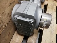 SEW 1,5 kW 7,3 min Getriebemotor KT77 R37 DRE90L4 Gearbox