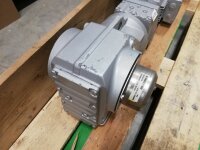 SEW 0,75 kW 7,5 min Getriebemotor KT67 R37 DRE80M4 Gearbox