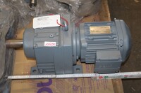 SEW 1,1 KW 27 Min Getriebemotor R77DRE90M4 Gearbox sterngetriebe