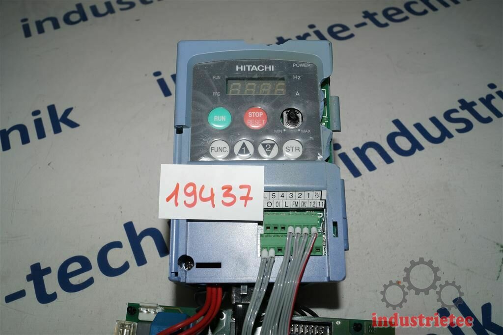 Hitachi L100-005NFE 0.75 HP, 0.55 KW Inverter Di Frequenza