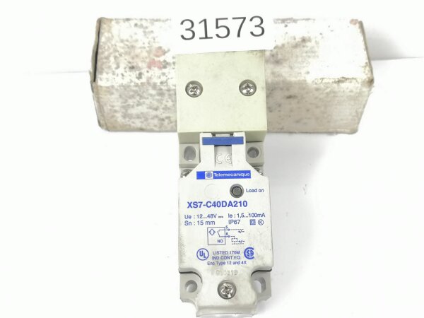 Telemecanique XS7 C40DA210 Nährungsschalter 044844