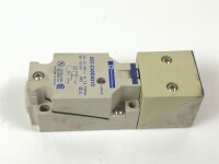 Telemecanique XS7 C40DA210 Nährungsschalter 044844