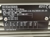 Siemens 3 KW 3000 min  B3  1AV2104A 1LE10011AA490AB4-Z...