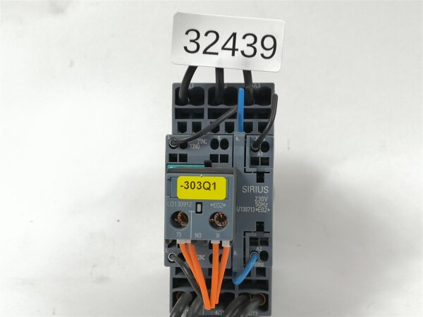 Siemens SIRIUS 3RT2026-2AP00 3ZX1012-0RT22-1AA1 3RH2911-1BA10 SCHÜTZ
