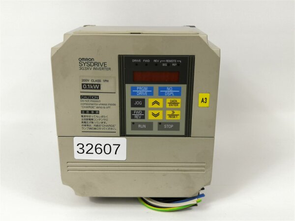 OMRON SYSDRIVE 3G3XV-AB001-E Inverter 0,3 KVA