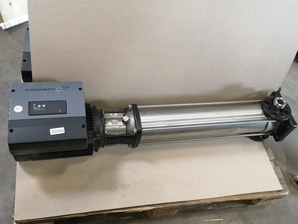 Grundfos CRNE3-36 AN-FGJ-G-E-HQQE Vertikale Mehrstufige Kreiselpumpe  MGE100LC2-FT130-d1