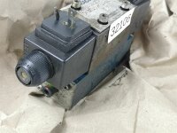 RACINE FD4 BSHS102MH82/220/50 8008212013 Drosselrückschlagventil + BOSCH 0 811 324 100 Hydraulikventil