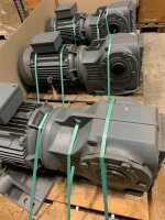 SEW 30 KW 56 min Getriebemotor KA107/T DVE200L4/TF Gearbox