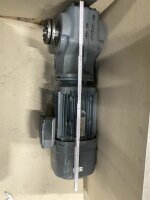 SEW 5,5 Kw 44 min Getriebemotor KH77/T DRS132S4BE11/TH Gearbox