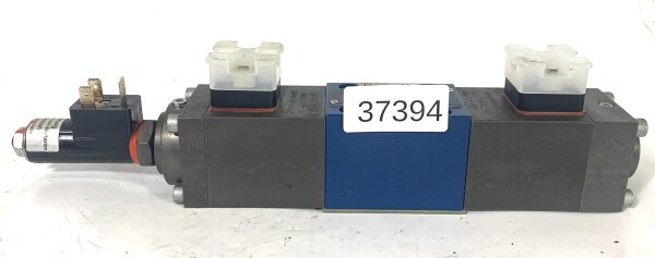 Rexroth R900906728 4WRE 6 W1-32-12/24K4/M Proportionalventil Ventil