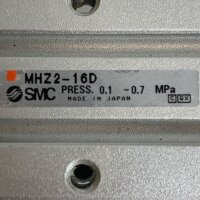 SMC MHZ2-16D Pneumatikgreifer