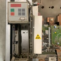 Siemens 6SE7033-7EH20-Z Frequenzumrichter AC Drive SIMOVERT VC