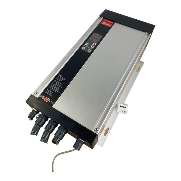 Danfoss  VLT 3002 175H1030 Frequenzumrichter 380-415V