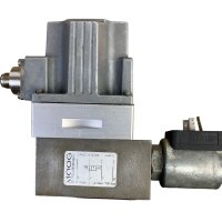 MOOG Proportional Ventil D664-4778 L05HXBX6NED2-G D061-9311 J15OBA4HN1 Gebraucht
