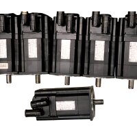 Lenze MCS 12H35-RS0B0-B19N-ST6S00N-P0SU Servomotor 16300445