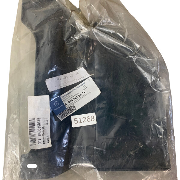 Mercedes-Benz A 944 885 06 74 Kotschutzblende