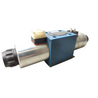 Mannesmann Rexroth 4WE 10 G32-CG24N9K4 Wegeventil Hydraulikventil 00594277
