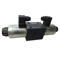 Rexroth 4WE 10 J73-33-CG24N9K4-A12 Wegeventil Hydraulikventil R900560858