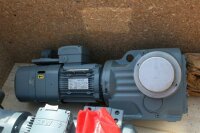 SEW 1,5 KW 16 min Getriebemotor KT77/TDRE90L4BE2HR/IS/TF/AS7W